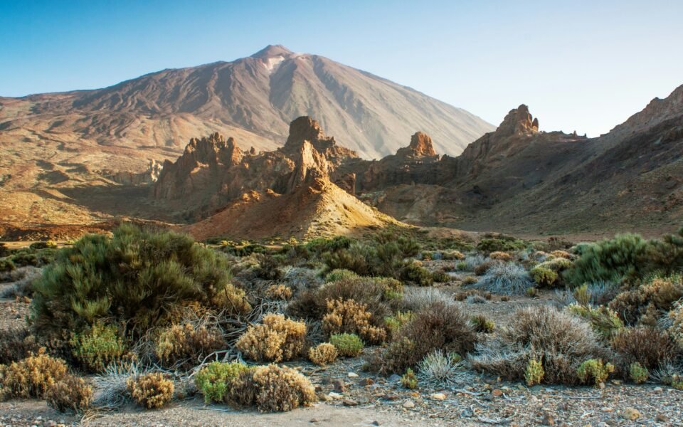 El Teide y los Roques de García en el Parque Nacional del Teide, Tenerife